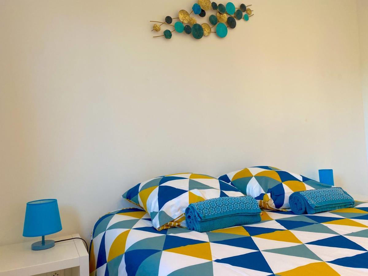 T2 Au Centre Avec Espace Exterieur * Ajaccio (Corsica)